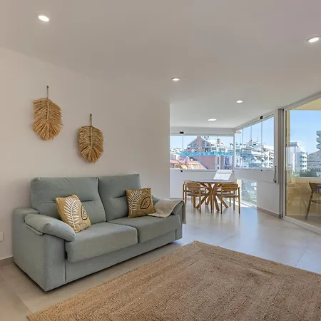 Center Bechfront 4 Persons Marbella