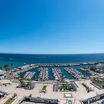 Center Bechfront 4 Persons * Marbella