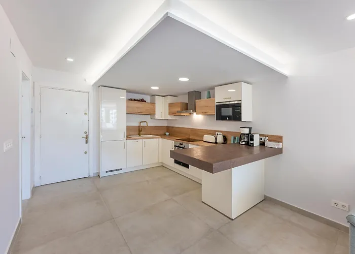 Апартаменты Center Bechfront 4 Persons *