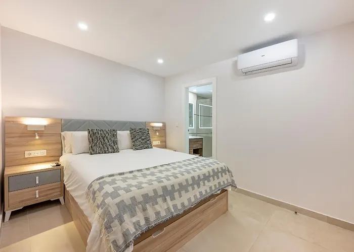 Apartament Center Bechfront 4 Persons *